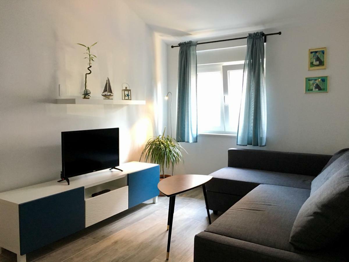 Fine & Shine Apartment Пула Екстериор снимка